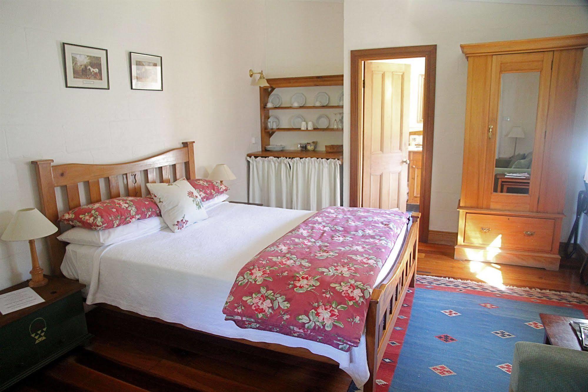 The Carriages Boutique Hotel And Vineyard Pokolbin Exteriör bild