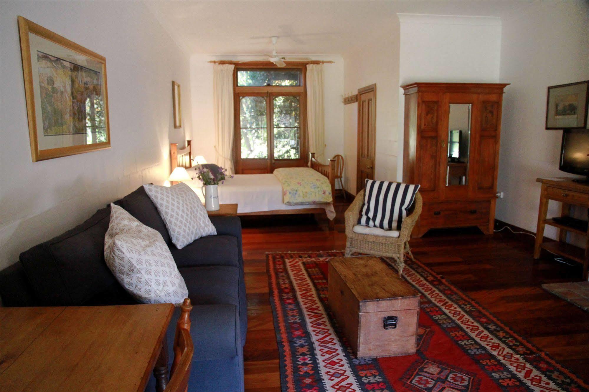 The Carriages Boutique Hotel And Vineyard Pokolbin Exteriör bild