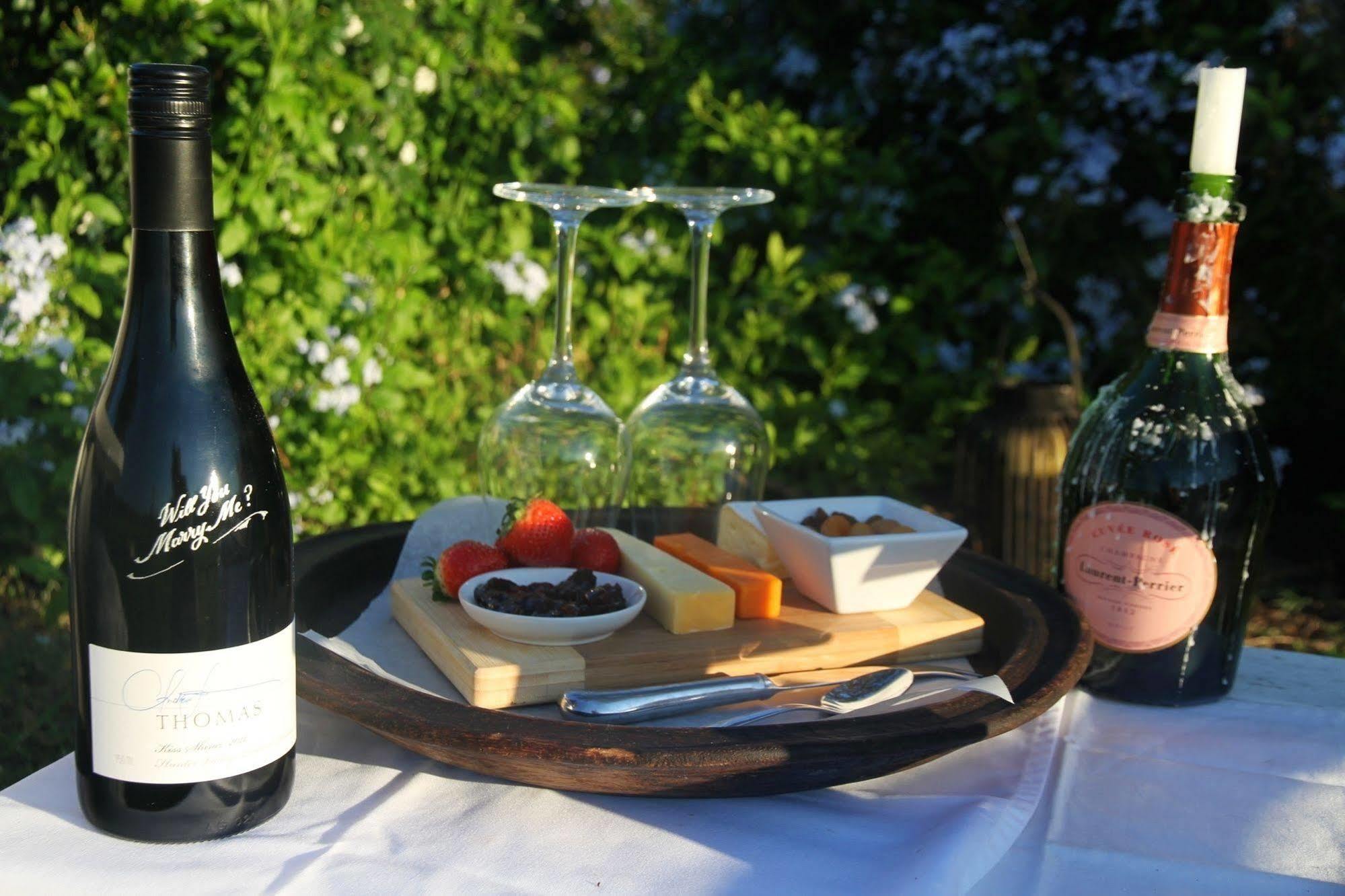 The Carriages Boutique Hotel And Vineyard Pokolbin Exteriör bild
